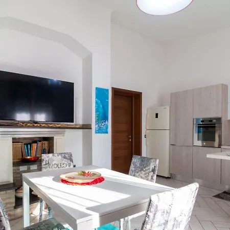 Apartment Mameli *